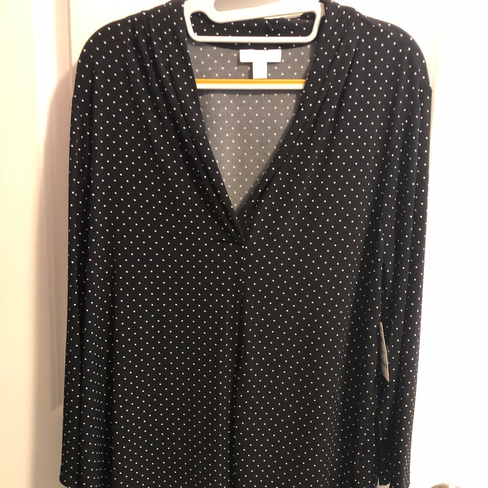 New. Never worn/used. Cute polka dot design. Machine washable!